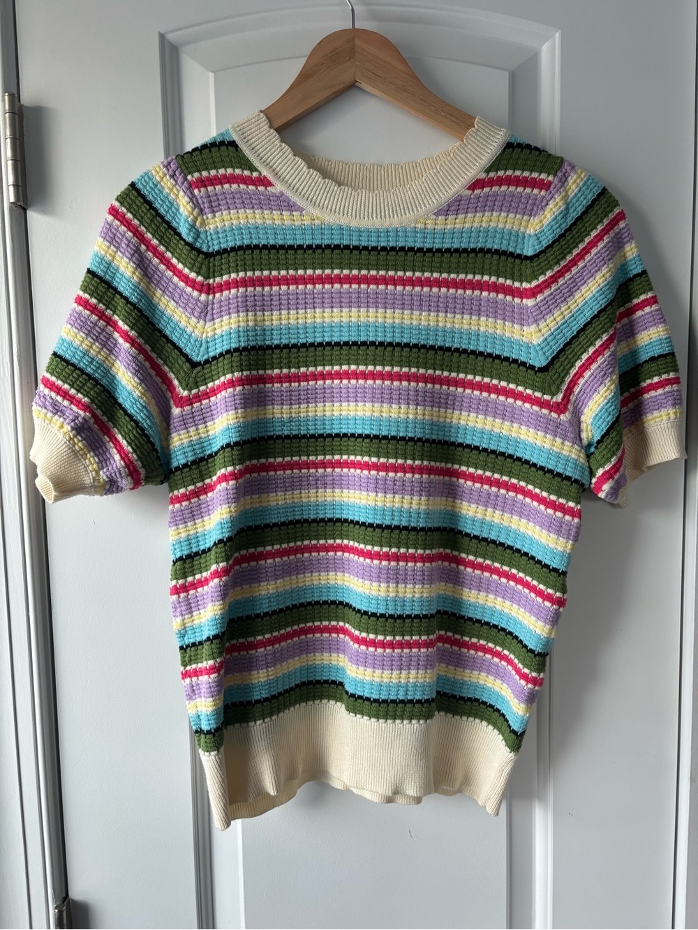 Vine & Love Cream Ribbed Collar Multicolor Knit
